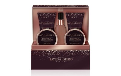 Baylis and harding midnight plum and wild blackberry online perfume